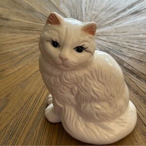 Small Hand painted Ceramic White Cat Figurine Persian Sitting  5” Tall